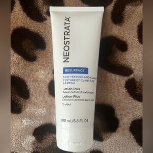 New 6.8 Neostrata resurface AHA